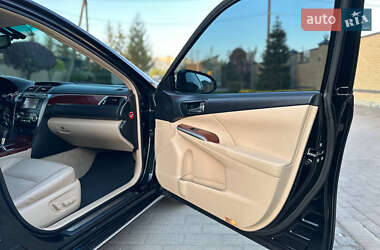 Седан Toyota Camry 2011 в 