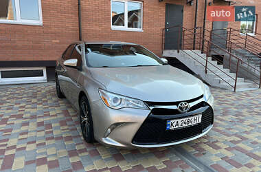 Седан Toyota Camry 2015 в Києві