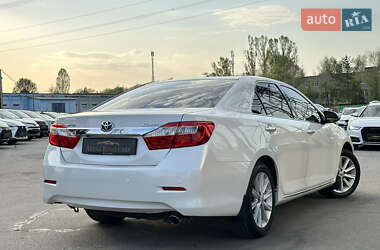 Седан Toyota Camry 2012 в 