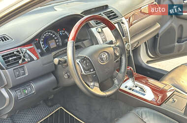 Седан Toyota Camry 2012 в 