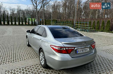 Седан Toyota Camry 2017 в 