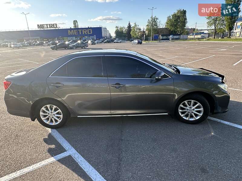 Седан Toyota Camry 2012 в Житомире