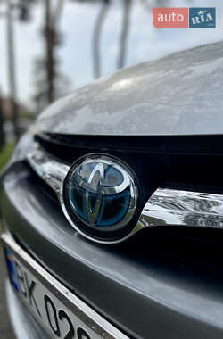 Седан Toyota Camry 2015 в 