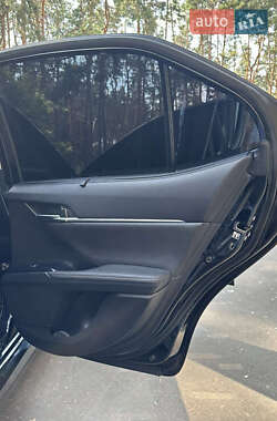 Седан Toyota Camry 2019 в 