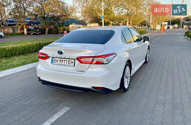 Седан Toyota Camry 2020 в 