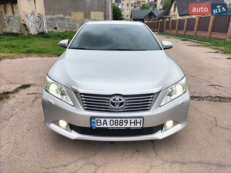 Седан Toyota Camry 2012 в 