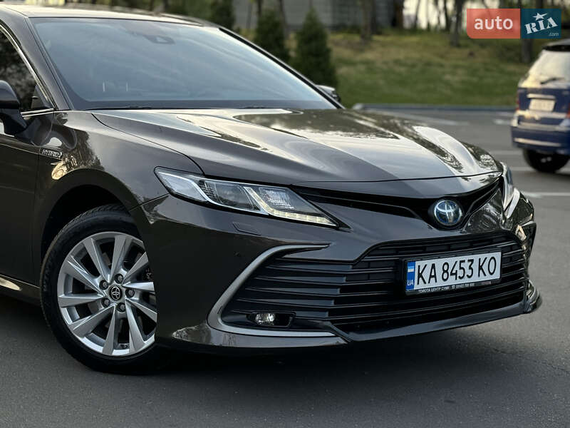 Седан Toyota Camry 2021 в Києві