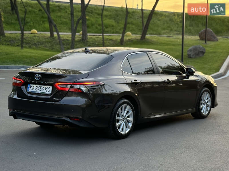 Седан Toyota Camry 2021 в Києві