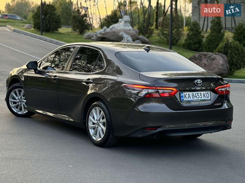 Седан Toyota Camry 2021 в Києві