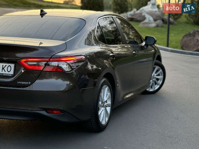 Седан Toyota Camry 2021 в Києві