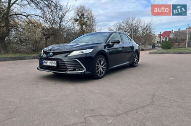 Седан Toyota Camry 2021 в Житомирі