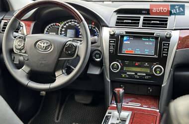 Седан Toyota Camry 2011 в 
