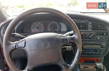 Седан Toyota Camry 1992 в 