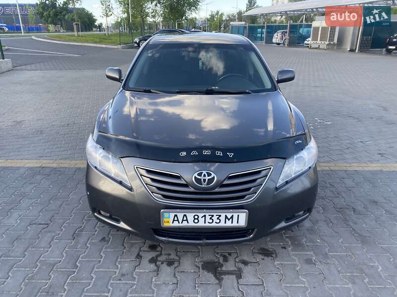 Седан Toyota Camry 2007 в Києві