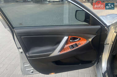 Седан Toyota Camry 2007 в 