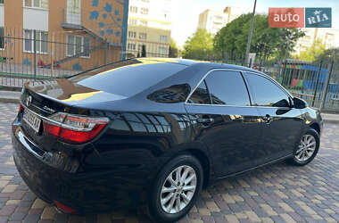 Седан Toyota Camry 2014 в 