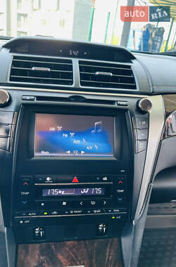 Седан Toyota Camry 2014 в 