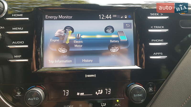 Седан Toyota Camry 2020 в Киеве