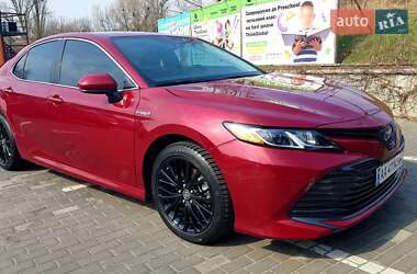 Седан Toyota Camry 2020 в 