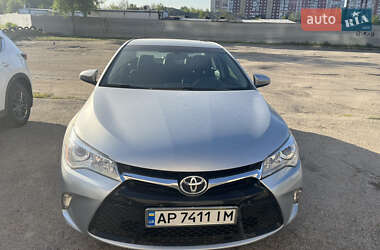 Седан Toyota Camry 2016 в Запоріжжі