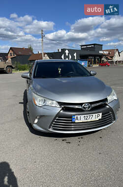 Седан Toyota Camry 2015 в Бучі