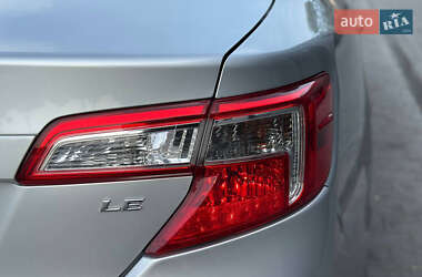 Седан Toyota Camry 2014 в 