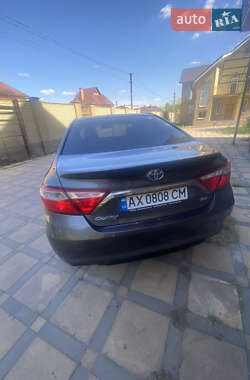 Седан Toyota Camry 2016 в 