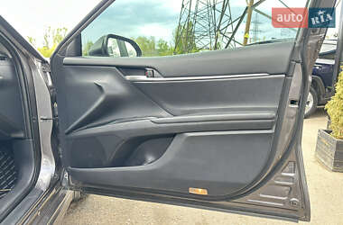 Седан Toyota Camry 2018 в 