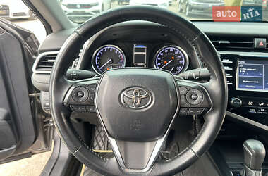Седан Toyota Camry 2018 в 