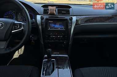 Седан Toyota Camry 2016 в 