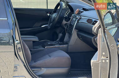 Седан Toyota Camry 2016 в 