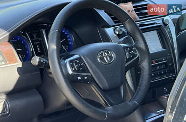Седан Toyota Camry 2016 в 