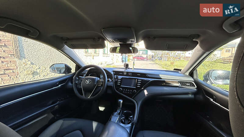 Седан Toyota Camry 2019 в Коломиї