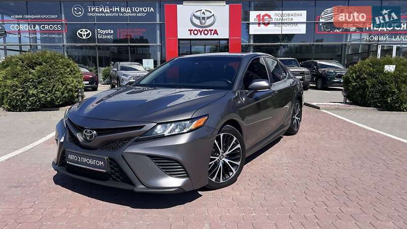 Toyota Camry 2017