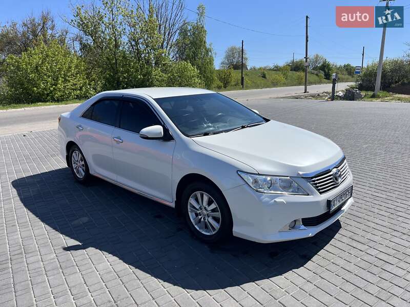Toyota Camry 2014
