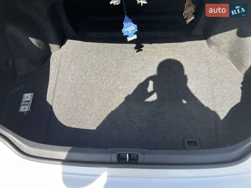 Седан Toyota Camry 2014 в Фастові