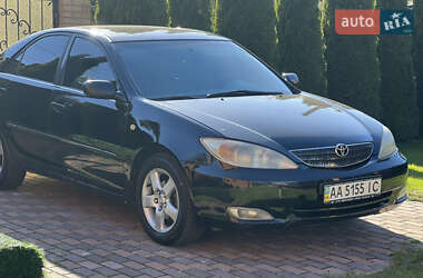 Седан Toyota Camry 2003 в Києві