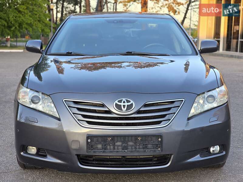 Седан Toyota Camry 2006 в Харькове