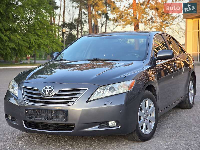 Седан Toyota Camry 2006 в Харькове