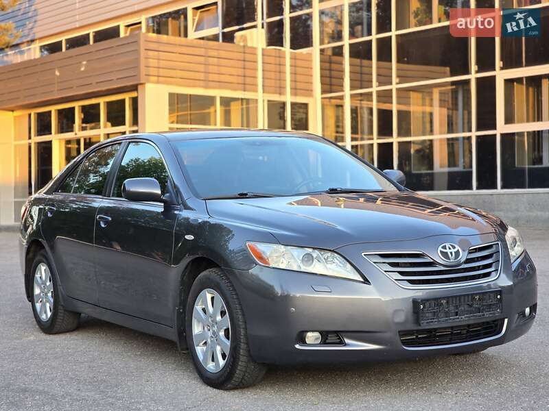 Седан Toyota Camry 2006 в Харькове