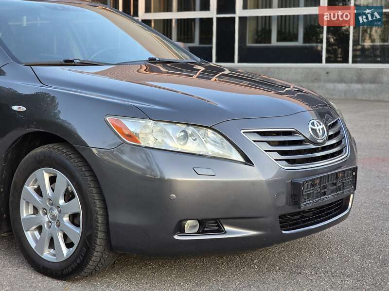 Седан Toyota Camry 2006 в Харькове
