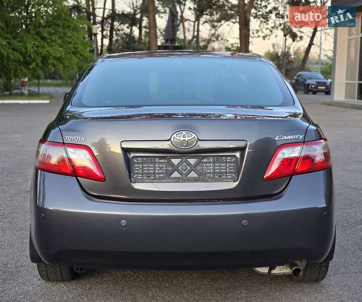 Седан Toyota Camry 2006 в Харькове