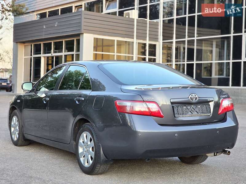 Седан Toyota Camry 2006 в Харькове