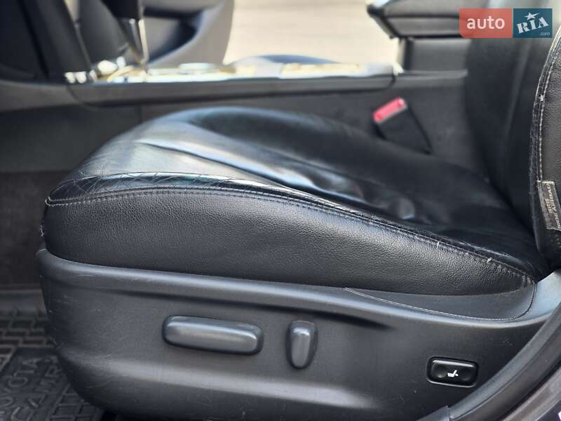 Седан Toyota Camry 2006 в Харькове