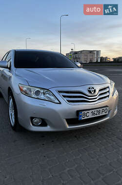 Седан Toyota Camry 2008 в Львове