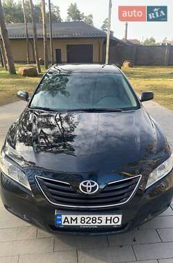Седан Toyota Camry 2008 в Житомире