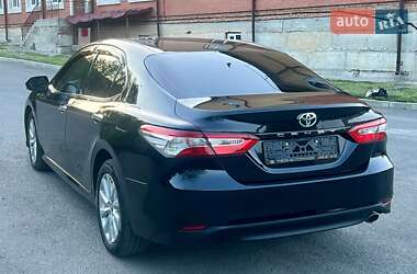 Седан Toyota Camry 2018 в 