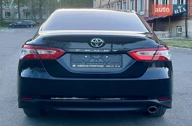 Седан Toyota Camry 2018 в 