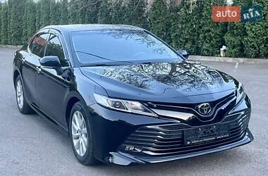 Седан Toyota Camry 2018 в 