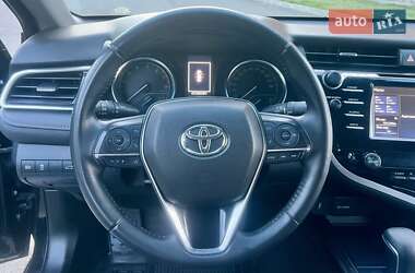 Седан Toyota Camry 2018 в 